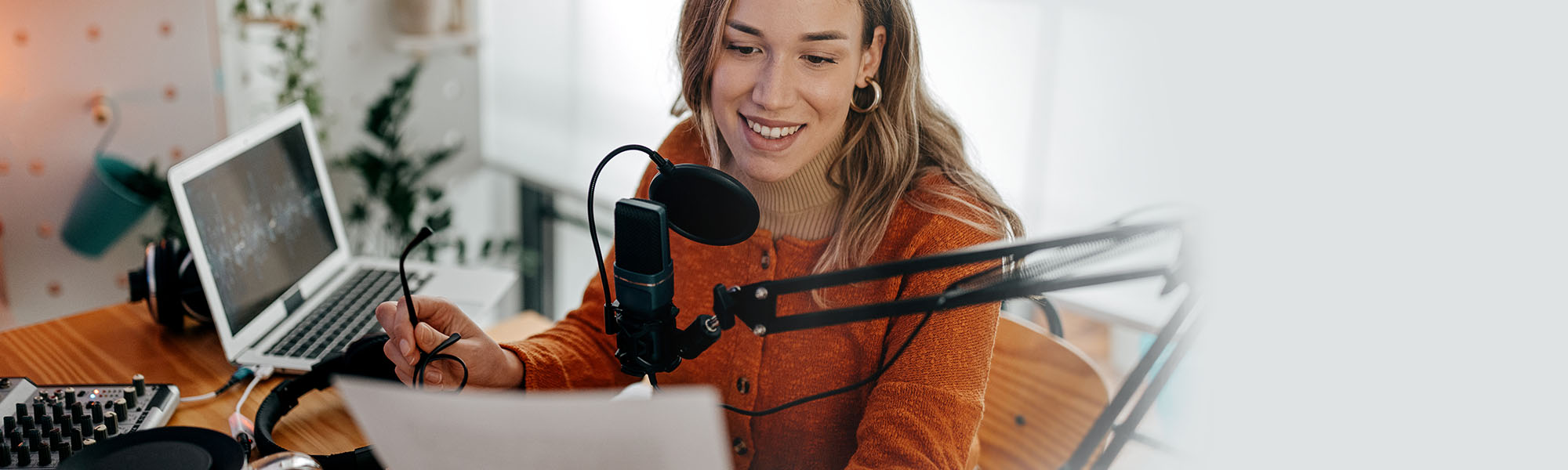 Podcasting & Audio Storytelling